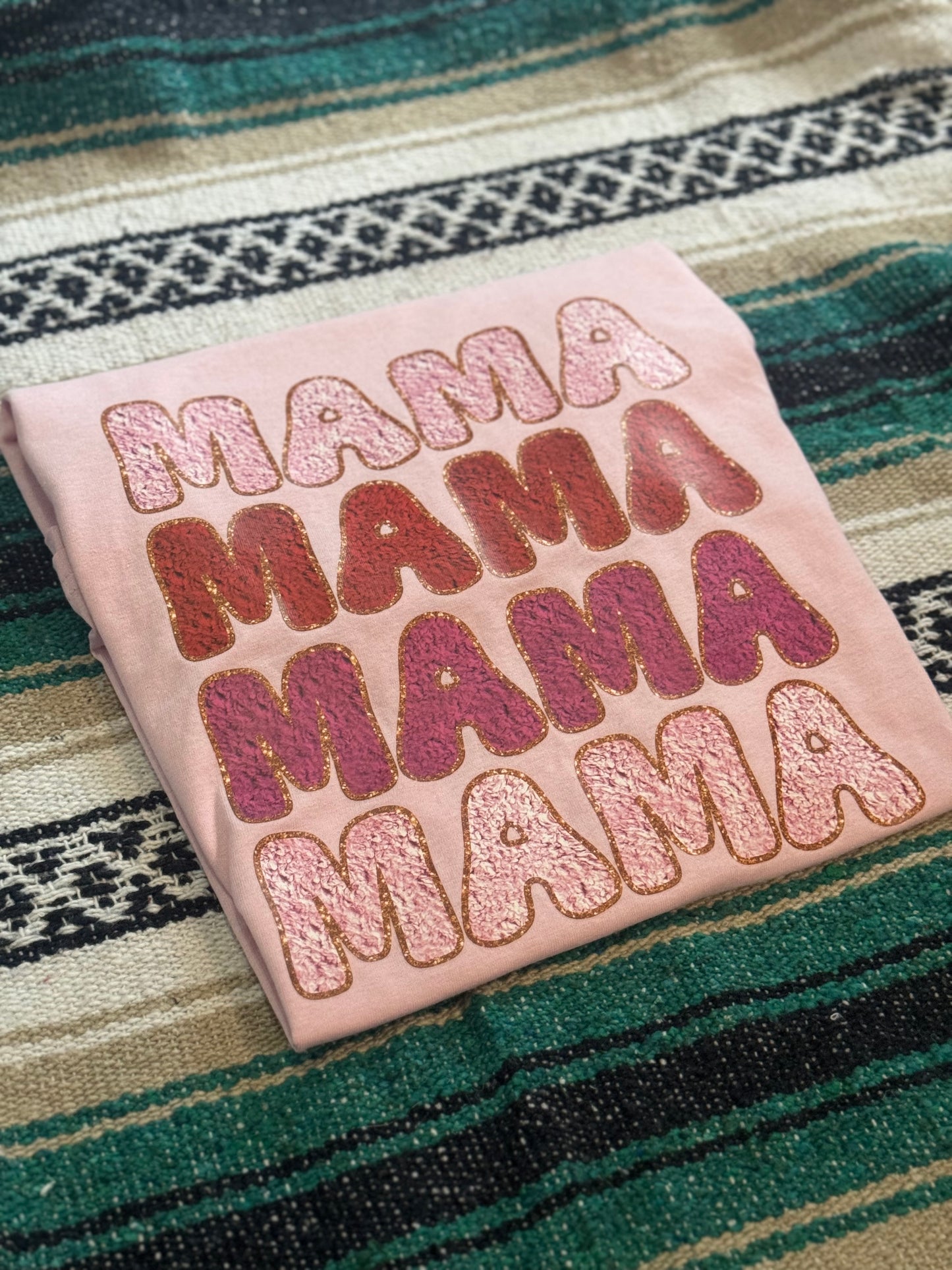 MAMA t-shirt/crew